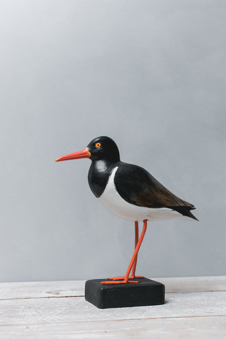 Hand carved wooden American oystercatcher shorebird sculpture 10 inches