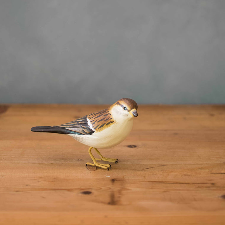 Hand carved wooden sparrow bird sculpture 3.5 inches